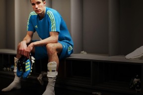 华体会：犀利言辞再掀波澜！白岩松直面中国足球痼疾发出沉重拷问