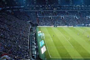 华体会体育_科林-吉莱斯皮关键时刻罚球定乾坤，狂砍19分助球队终结对手十连胜